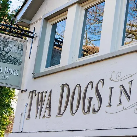Twa Dogs ゲストハウス