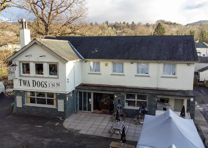 Twa Dogs Keswick (Cumbria)
